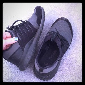 Adidas Tubular sneakers